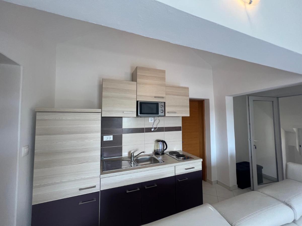 Apartments Melek Medulin Exterior foto